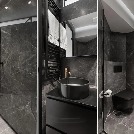 The Koi Apartment, #feelslikehome * Salonic